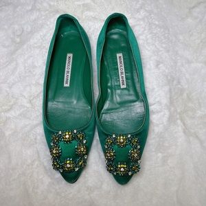 ✨SALE✨Manolo Blahnik hangisi flats green 35.5